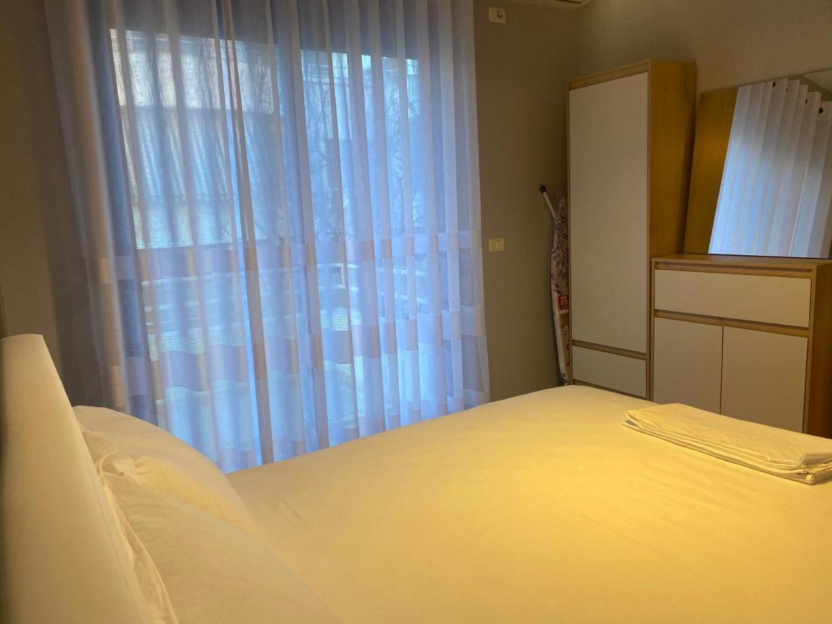 גולם Cheerful 2-Bedroom Apartment In Golem מראה חיצוני תמונה