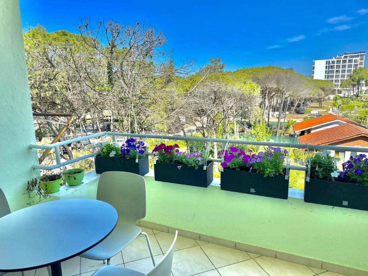 גולם Cheerful 2-Bedroom Apartment In Golem מראה חיצוני תמונה